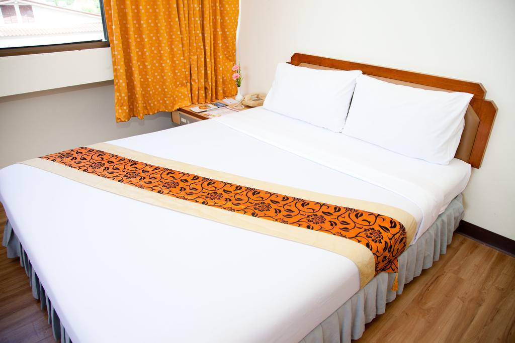 Thumrin Hotel Trang Bilik gambar