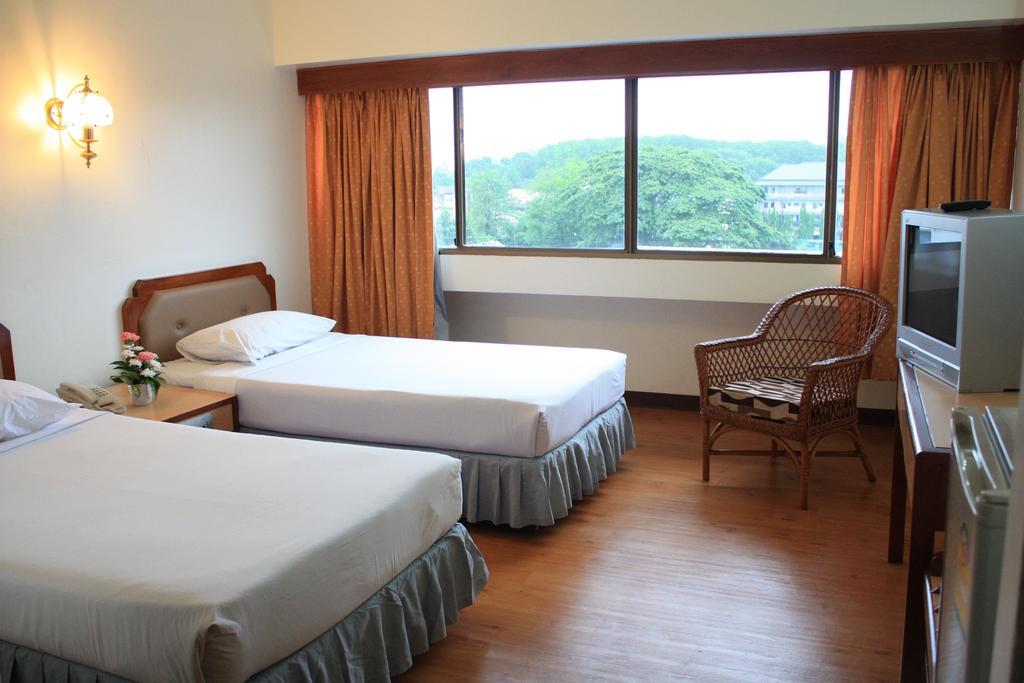 Thumrin Hotel Trang Bilik gambar