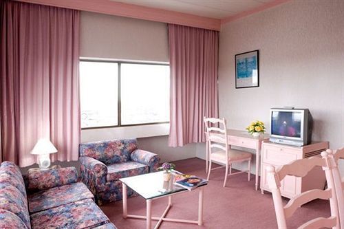 Thumrin Hotel Trang Luaran gambar